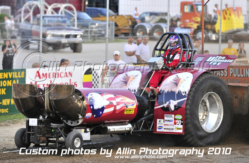 Eldora Speedway 2010 T0361